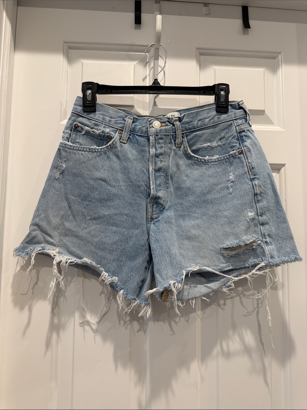 Agolde Parker long short Light Blue Distressed Denim Cutoff Shorts 26 - Picture 6 of 6